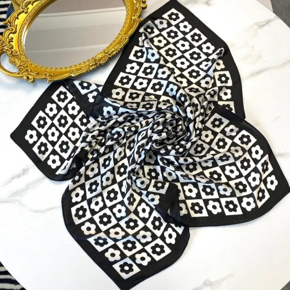 2/$30 NEW Groovy Retro Flower Power Black White Geometric Print Fashion Scarf